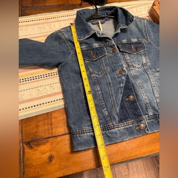 FREE PEOPLE Rumors Denim Jacket Light Indigo Jean Patchwork - Picture 10 of 10